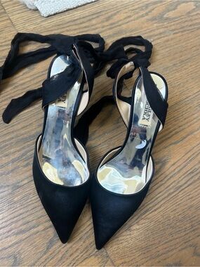 Vintage Badgley Mischka Black Pointed-Toe Ankle Tie Pumps